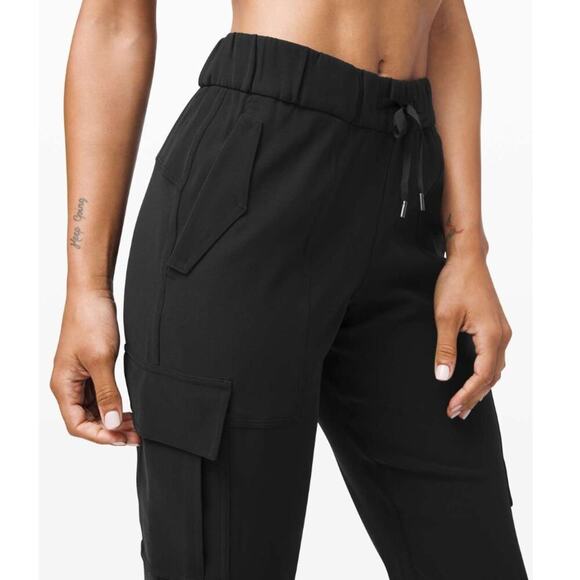 Lululemon Ready Set Cargo Pant Black 4 - Picture 3 of 9
